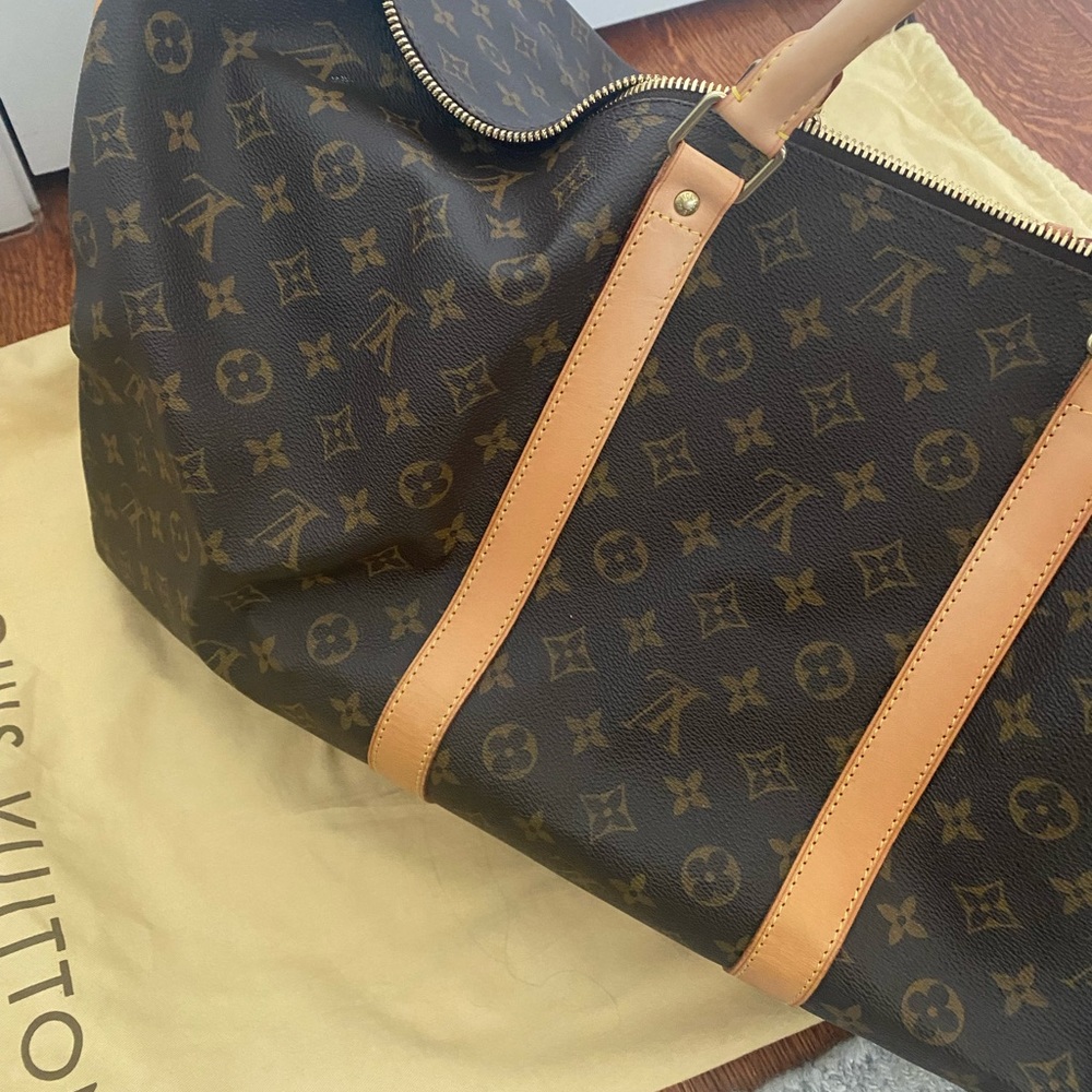 Authentic Louis Vuitton keepall 60